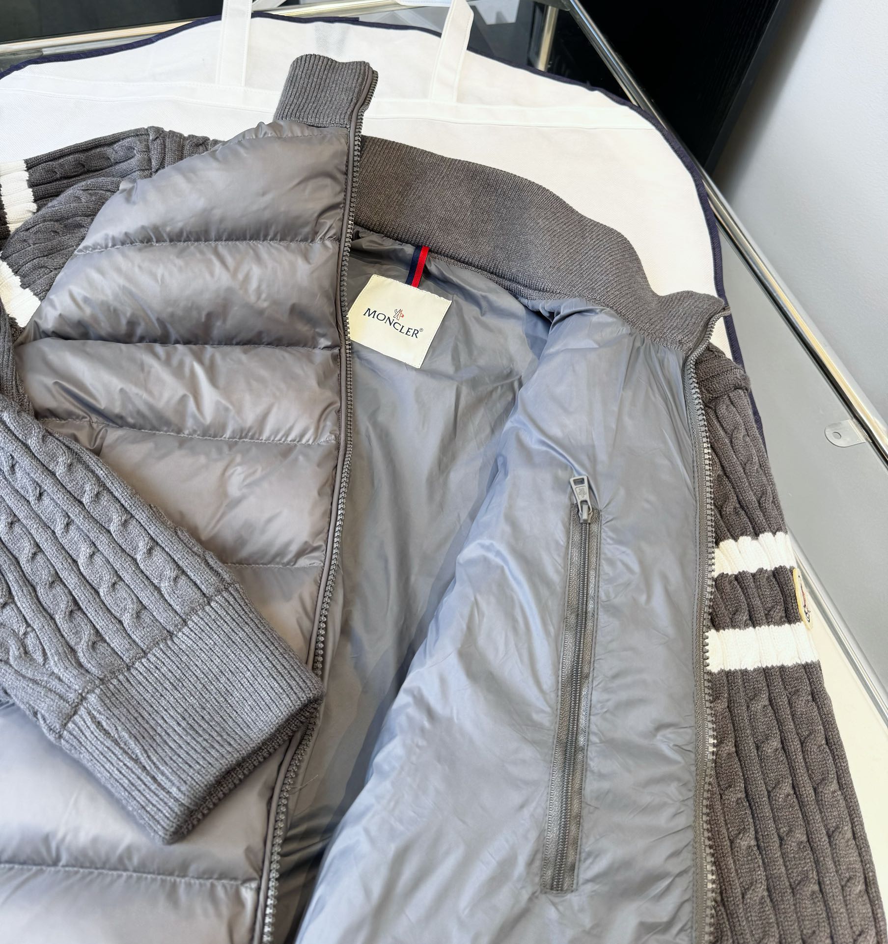 MONCLER    2024年最新作 スタンドカラーニットパッチワークダウンジャケット