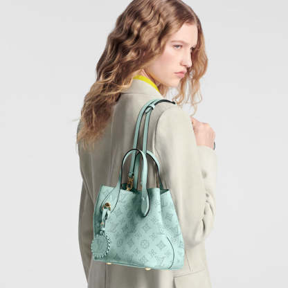 LOUIS VUITTON   ブロッサムスモールバッグ  Ref:M24930-LOUIS VUITTON 