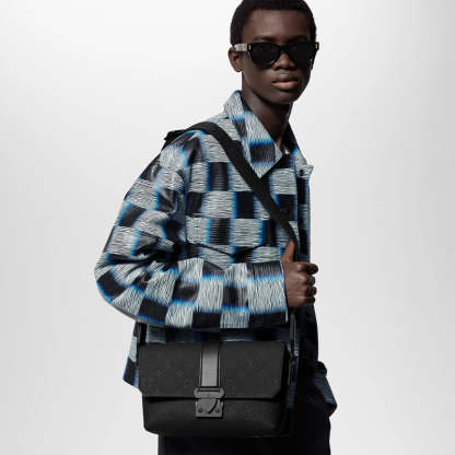 LOUIS VUITTON   Sケープ･メッセンジャー  Ref:M23741-LOUIS VUITTON 