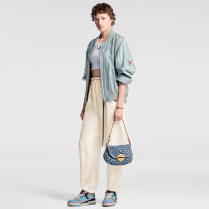 LOUIS VUITTON   LV トレーナー スニーカー   PMRef:1ACFYD-LOUIS VUITTON 