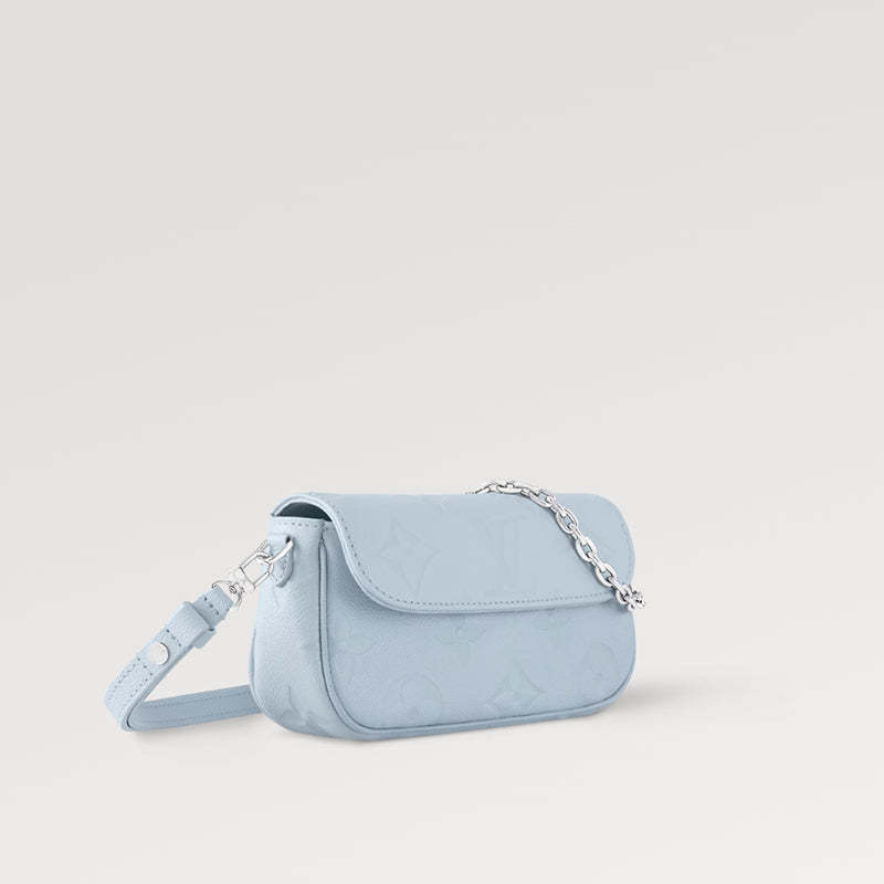 LOUIS VUITTON   ウォレット オン チェーン･アイビー  Ref:M83637