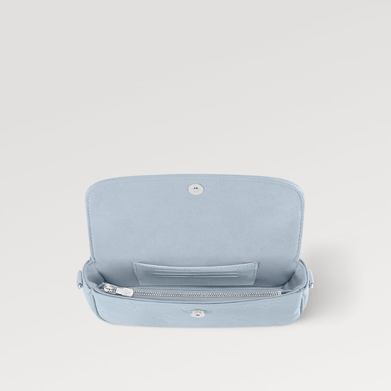 LOUIS VUITTON   ウォレット オン チェーン･アイビー  Ref:M83637