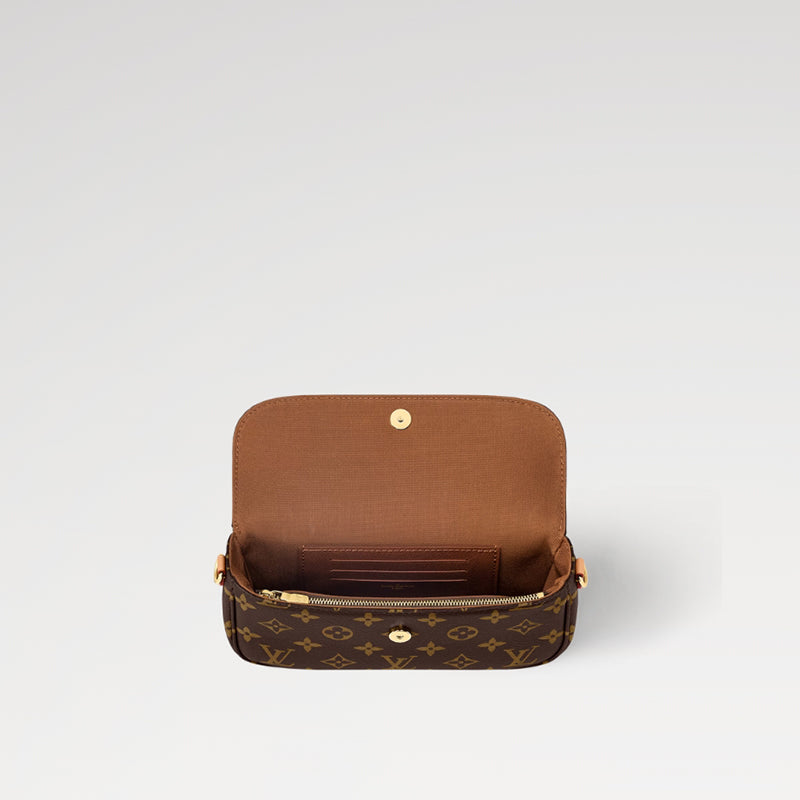 LOUIS VUITTON   ウォレット オン チェーン･アイビー   Ref:M81911