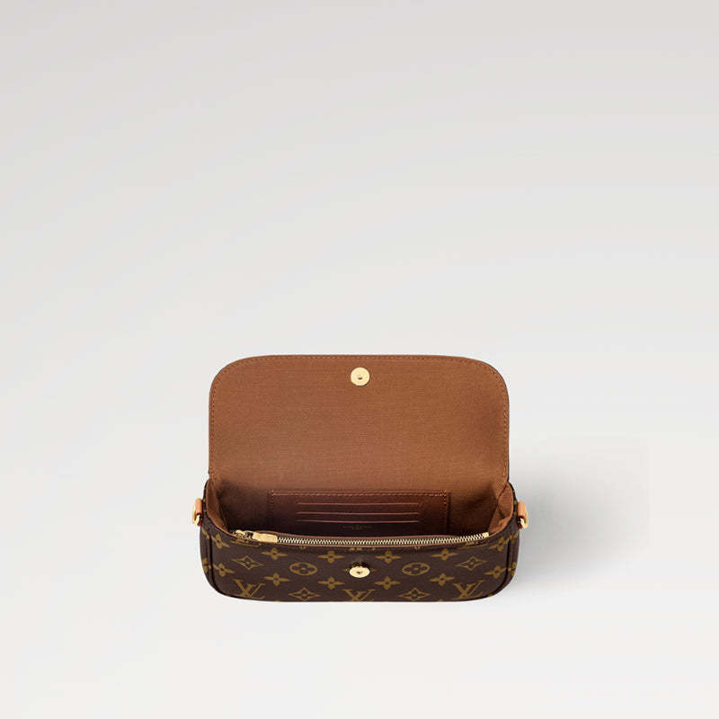 LOUIS VUITTON   ウォレット オン チェーン･アイビー   Ref:M81911