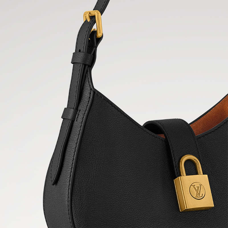 LOUIS VUITTON    ロウキー･ショルダーバッグ   Ref:M24611