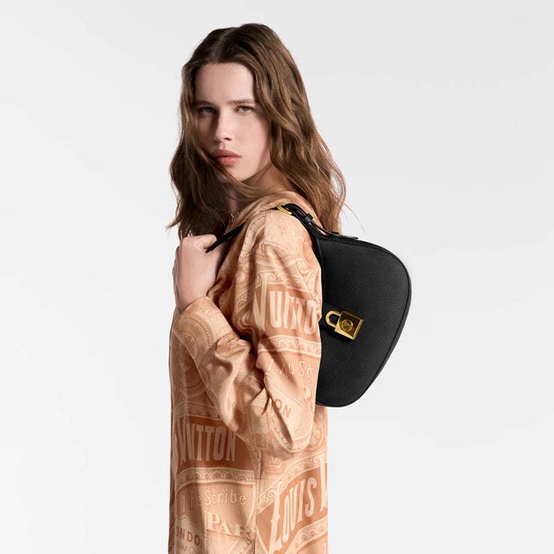 LOUIS VUITTON    ロウキー･ショルダーバッグ   Ref:M24611