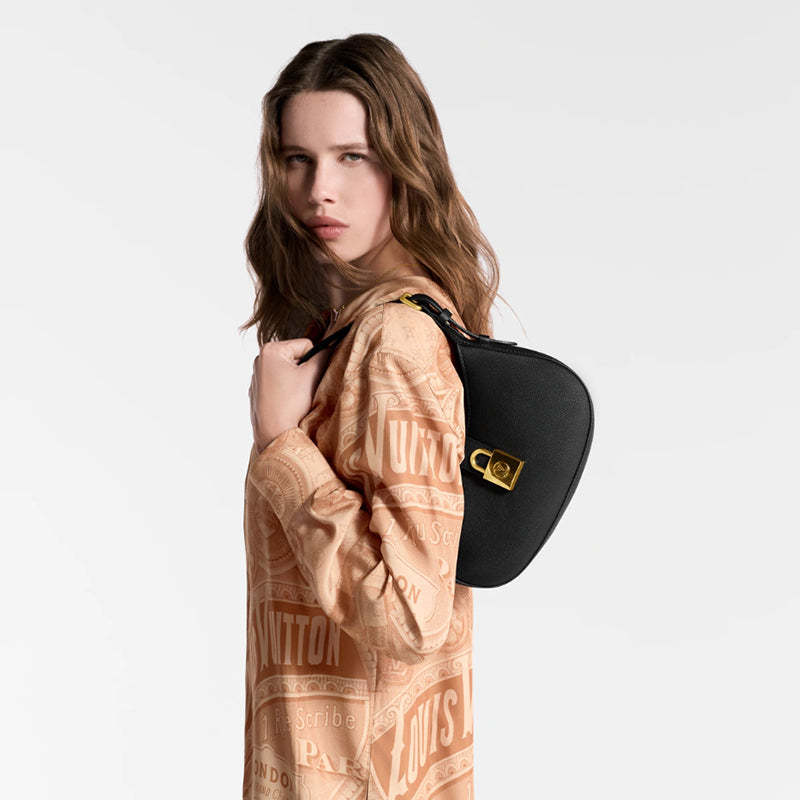 LOUIS VUITTON    ロウキー･ショルダーバッグ   Ref:M24611