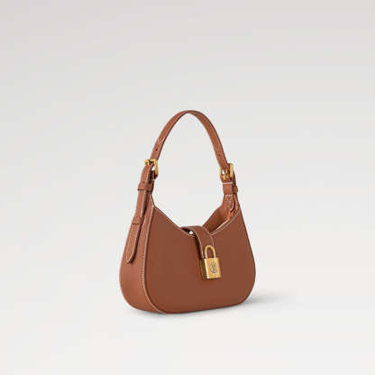 LOUIS VUITTON    ロウキー･ショルダーバッグ   Ref:M24885