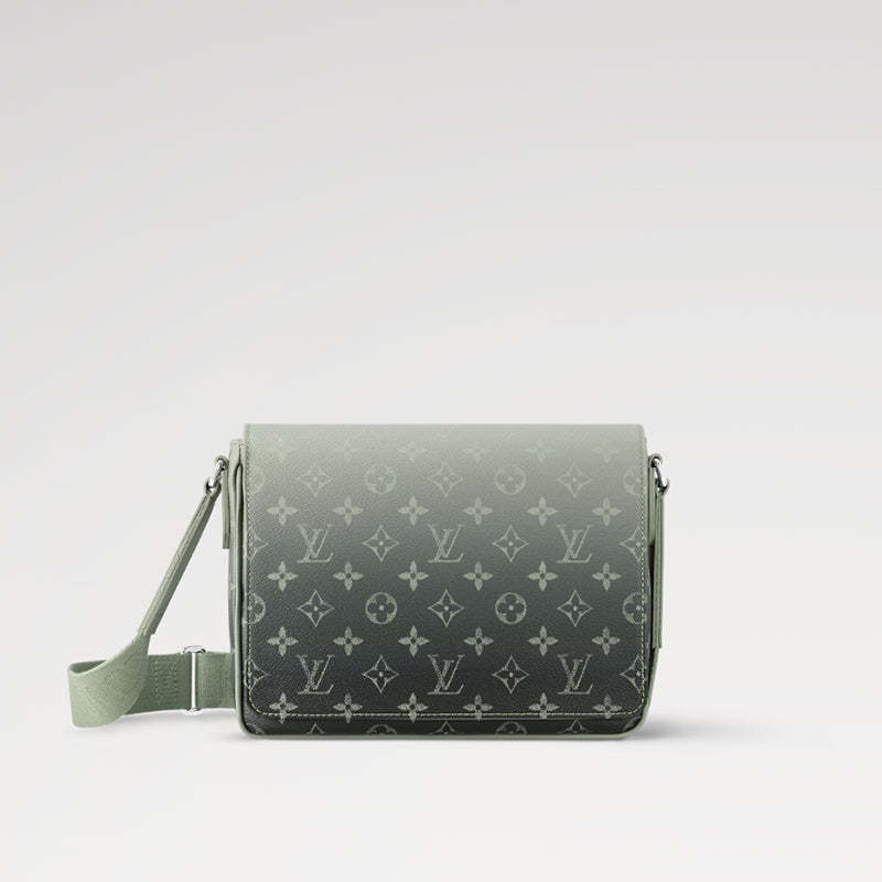 LOUIS VUITTON    ディストリクト PM NV3   Ref:M11593