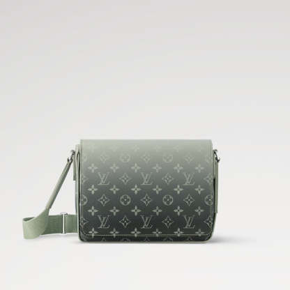 LOUIS VUITTON    ディストリクト PM NV3   Ref:M11593