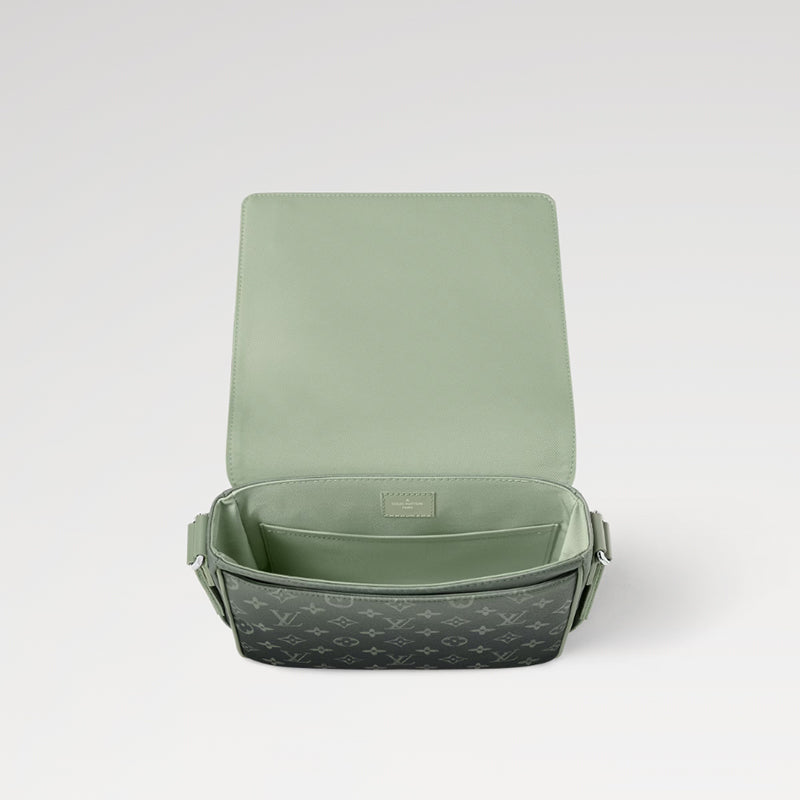 LOUIS VUITTON    ディストリクト PM NV3   Ref:M11593