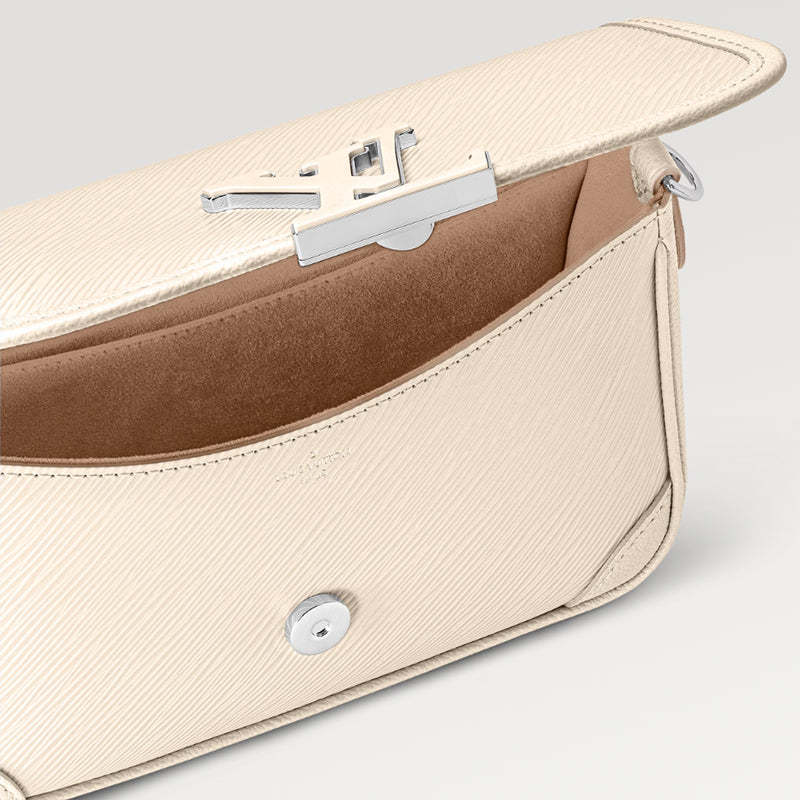 LOUIS VUITTON    ビュシ NM   Ref:M59457