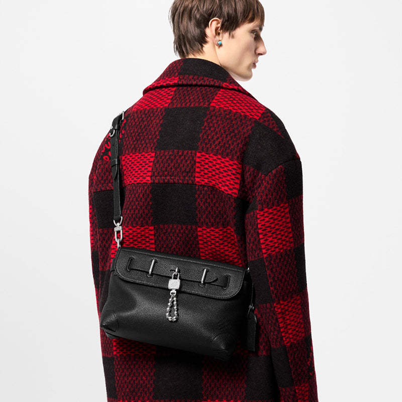 LOUIS VUITTON    スティーマー クロスボディ ハンドバッグ   Ref:M11607