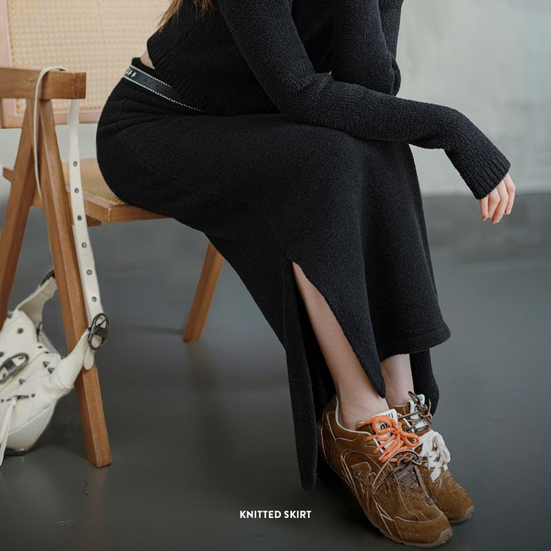 馬登女裝 美式針織半身裙設計感修身顯瘦開叉包臀裙A字一步長裙秋季女