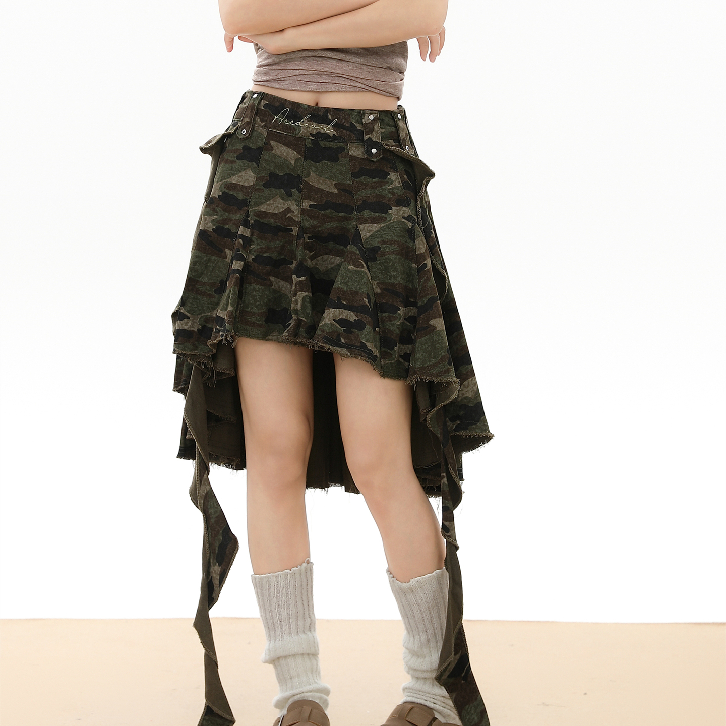 美式街頭迷彩半身裙女顯瘦不規則設計感辣妹工裝裙子