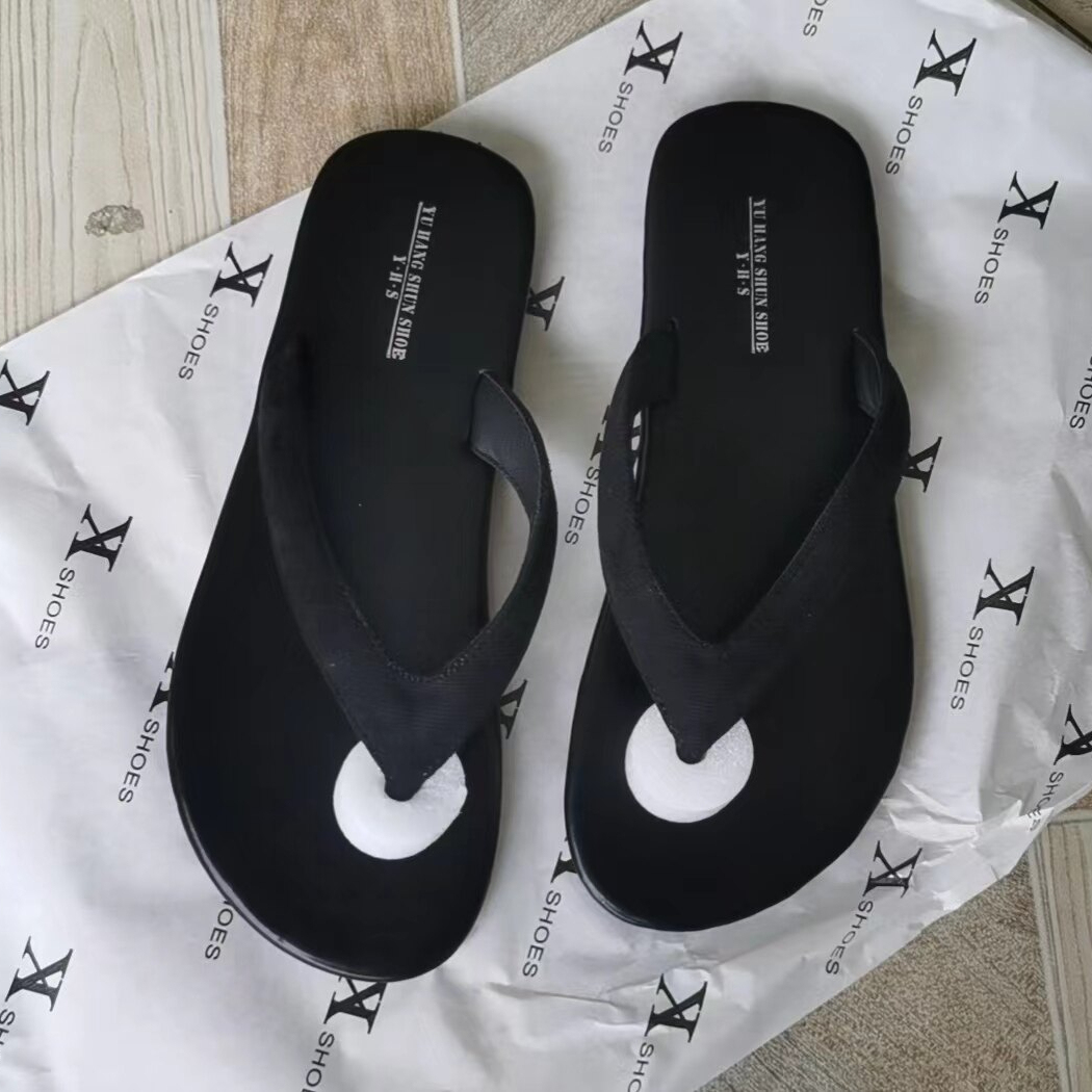 小羊皮夾趾人字拖鞋女夏外穿2026夏季新款極簡夾趾沙灘度假凉拖鞋