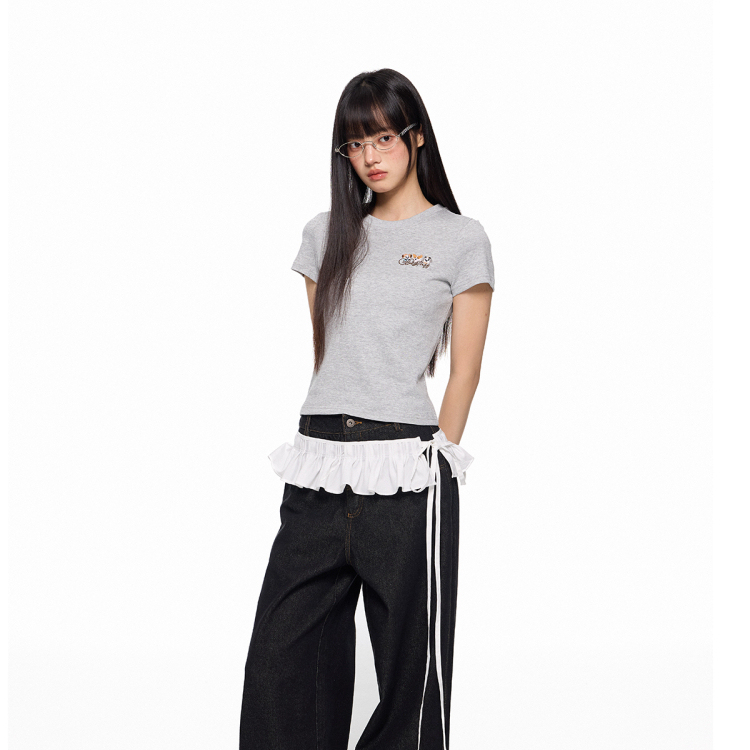 修身小狗印花灰色正肩短袖T恤女裝夏季新款短款辣妹半袖上衣