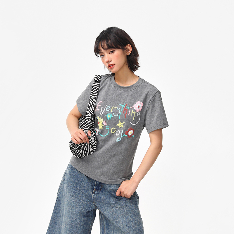 復古花朵設計感正肩T恤女夏季休閒圓領微寬鬆短款短袖