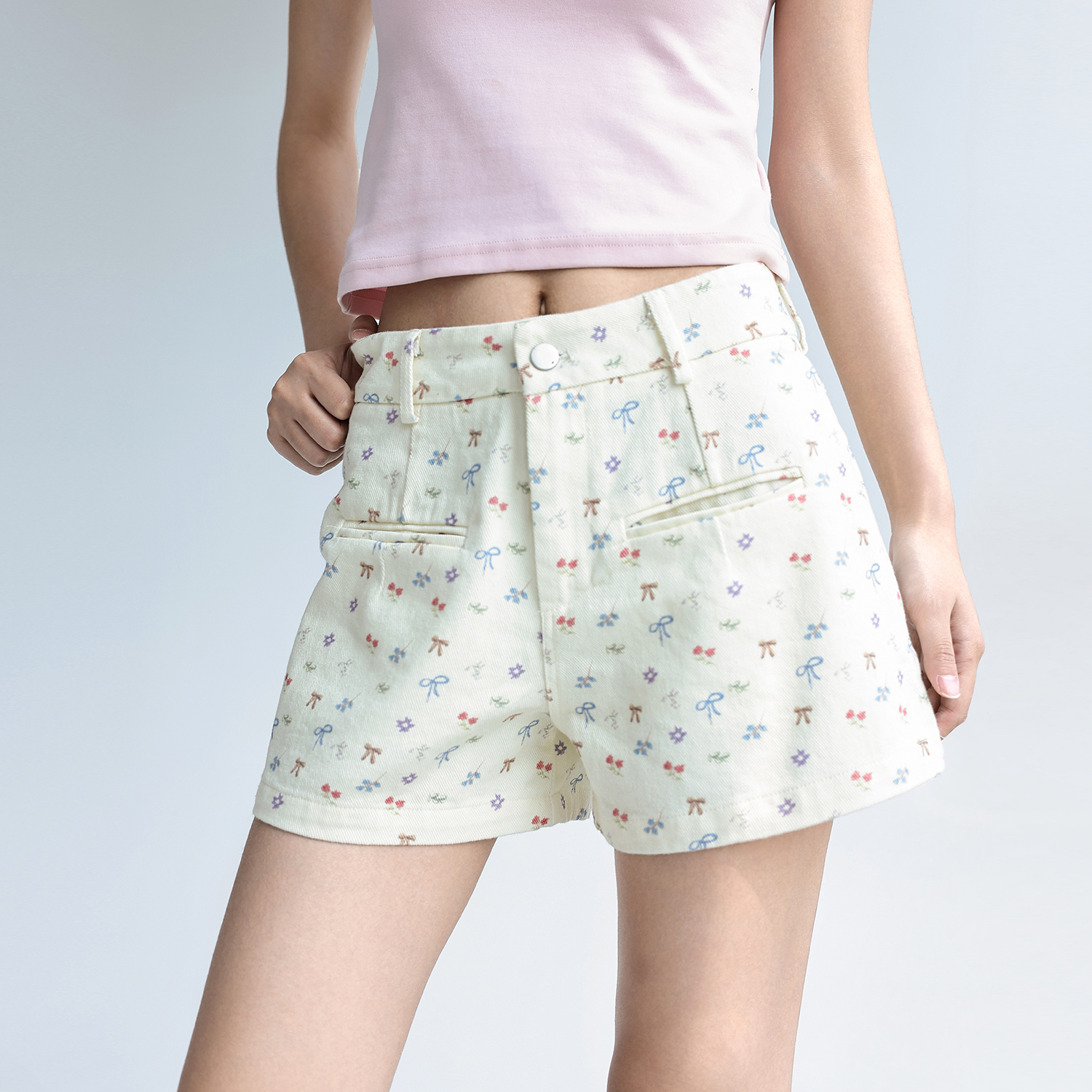 韓系碎花蝴蝶結Kitty刺繡牛仔短褲女夏薄款顯瘦熱褲