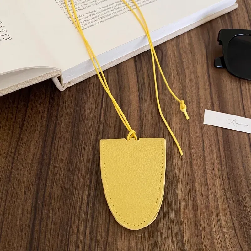 掛脖磁吸皮革墨鏡夾項鍊經典百搭眼鏡夾掛繩毛衣鏈配飾