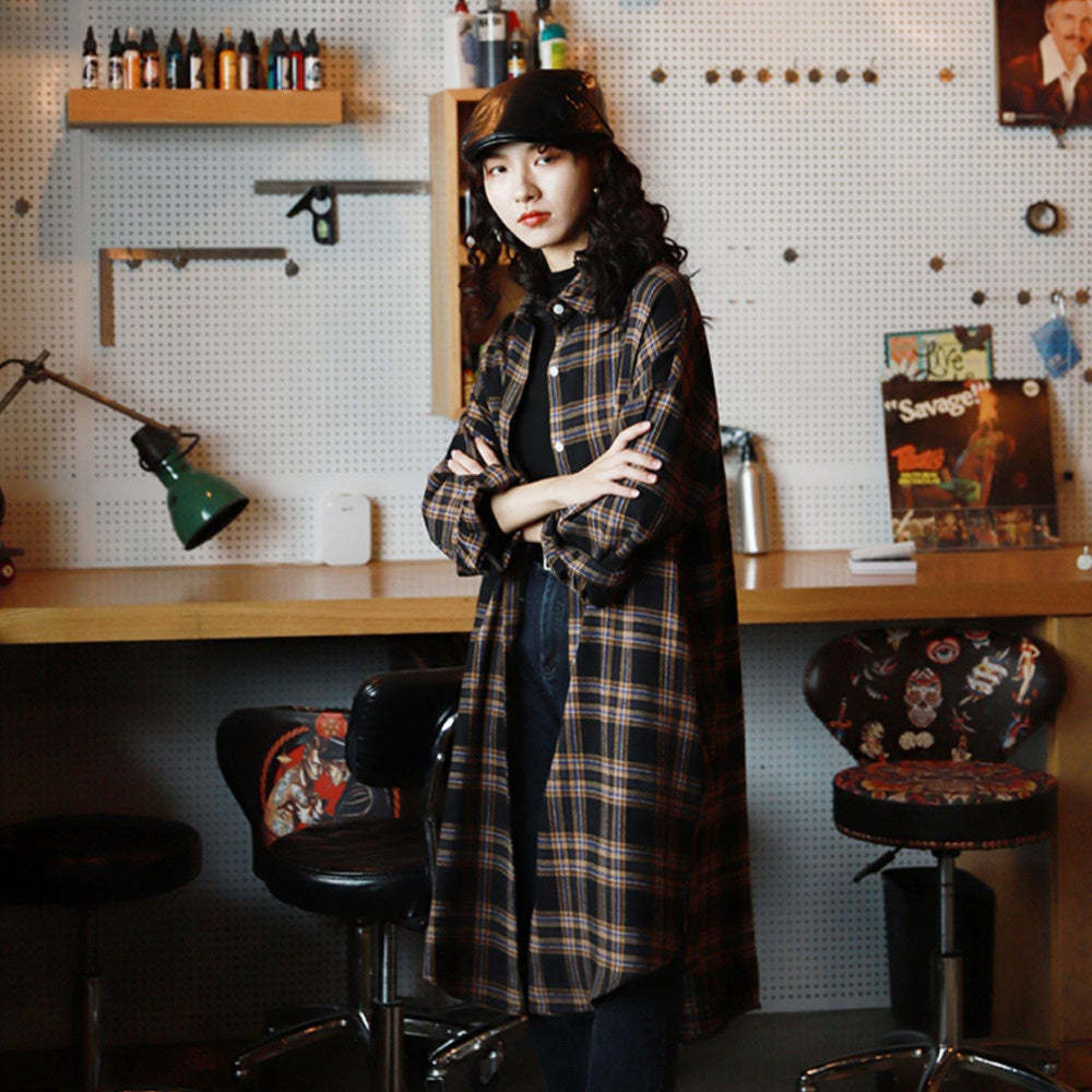 襯衫女外穿百搭直筒復古黑色長袖早秋季磨毛格子寬鬆中長款連衣裙