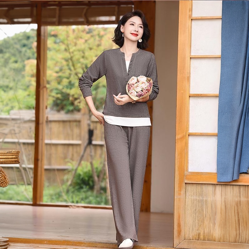 秋裝2026新款洋氣運動服套裝中老年女時尚衛衣休閒减齡兩件套