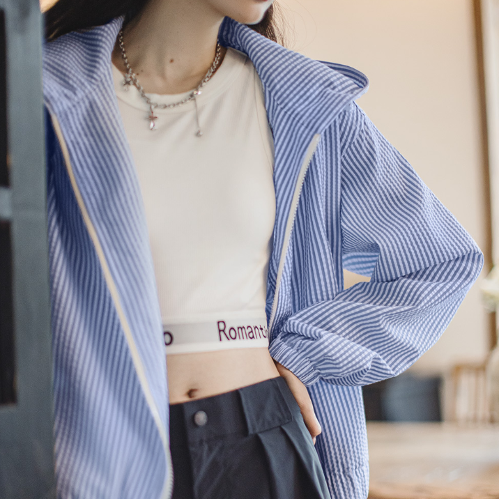 藍白條紋海邊度假風夾克淺春系泡泡條襯衫外套早春慵懶上衣女