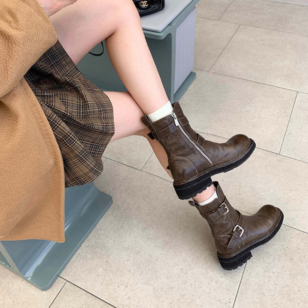 一字扣帶厚底水洗縮紋馬皮瘦瘦短靴女