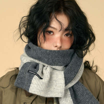 含羊毛拼色圍巾女冬季復古深灰色保暖加厚針織毛線高級感圍脖