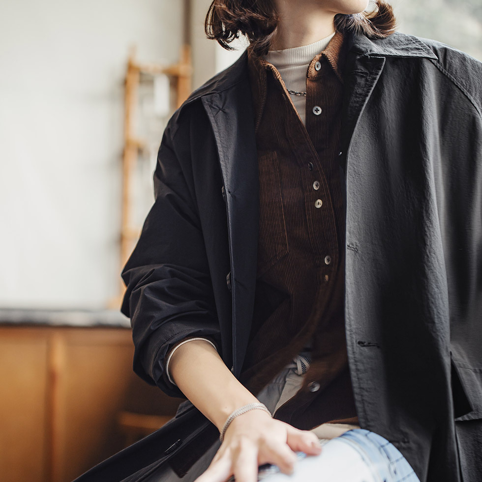 黑色翻領寬鬆中長薄款大衣高個子休閒工裝風衣外套女士早秋季
