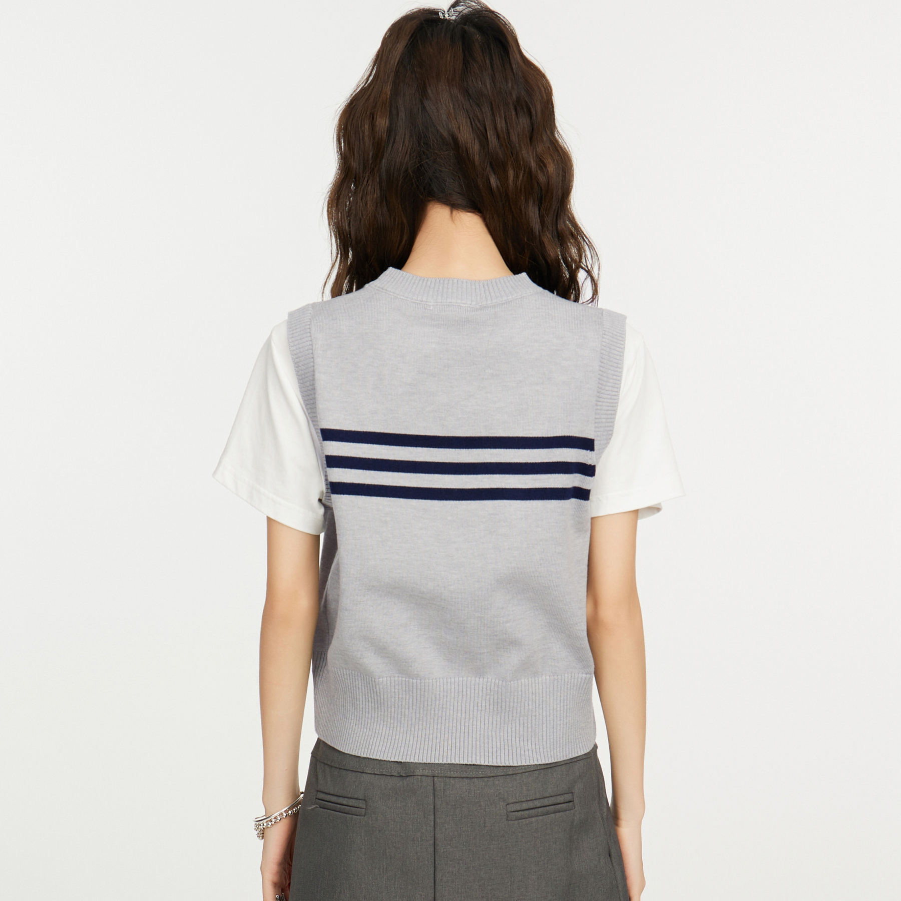 美式條紋灰色假兩件正肩短袖t恤女夏顯瘦設計感小眾辣妹短款上衣