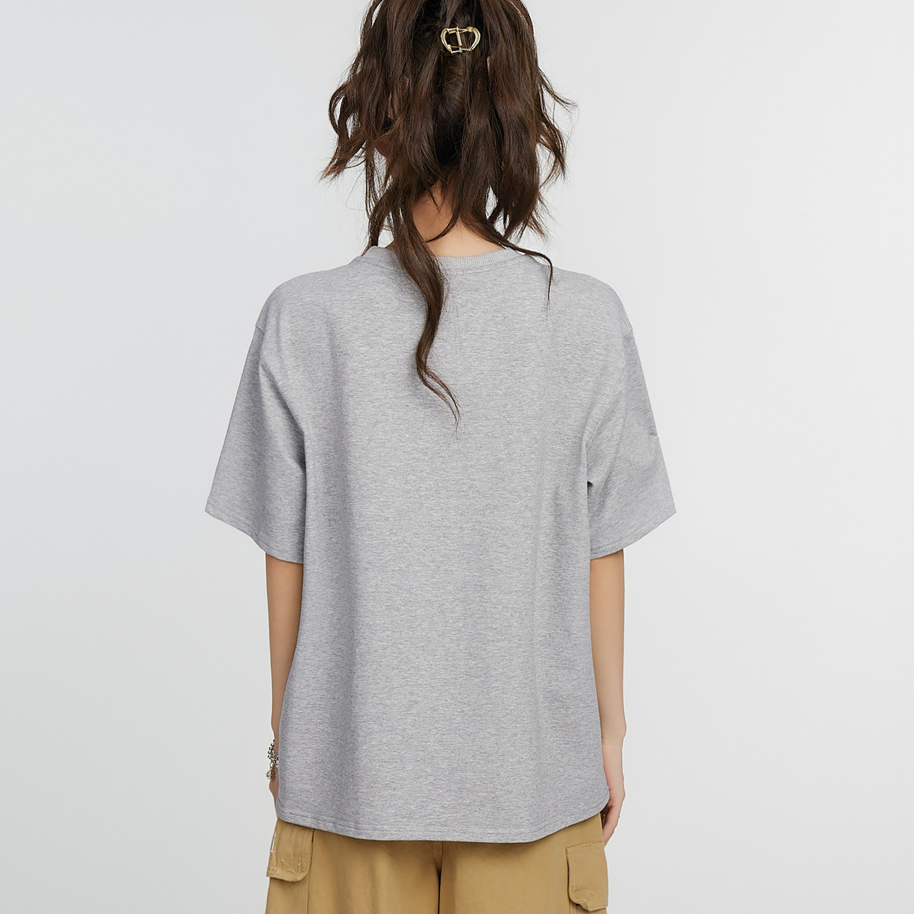 灰色正肩短袖t恤女夏寬鬆顯瘦半袖體恤純棉上衣