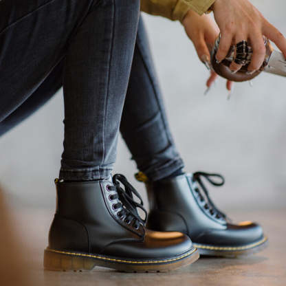 馬登女裝 黑色經典6孔馬丁靴高幫顯瘦機車短靴厚底英倫風單靴秋冬季女