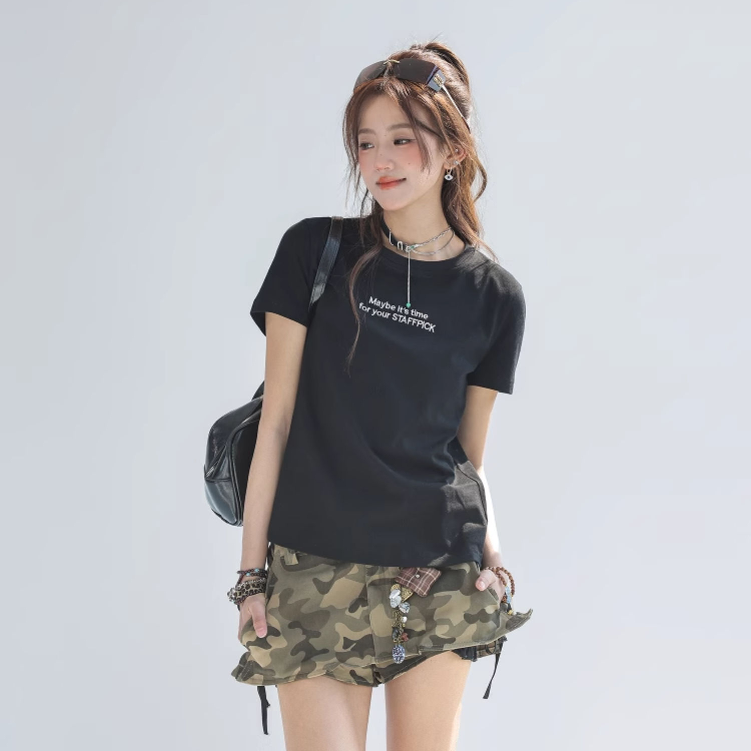 字母刺繡t恤女夏正肩短袖修身顯瘦純棉上衣短款T賉