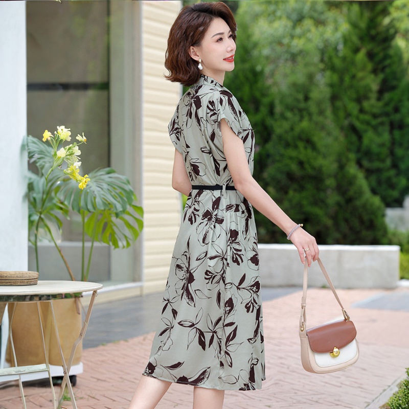 夏裝時尚連衣裙2026新款洋氣質中老年女裝收腰長裙子衣服