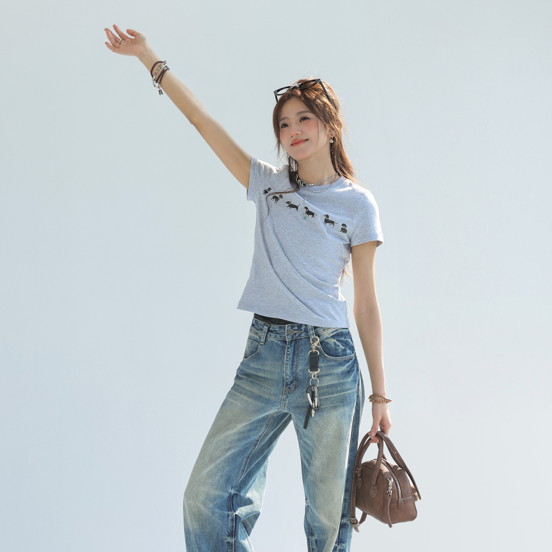 串珠臘腸狗印花純棉短袖正肩女t恤夏季短款修身上衣