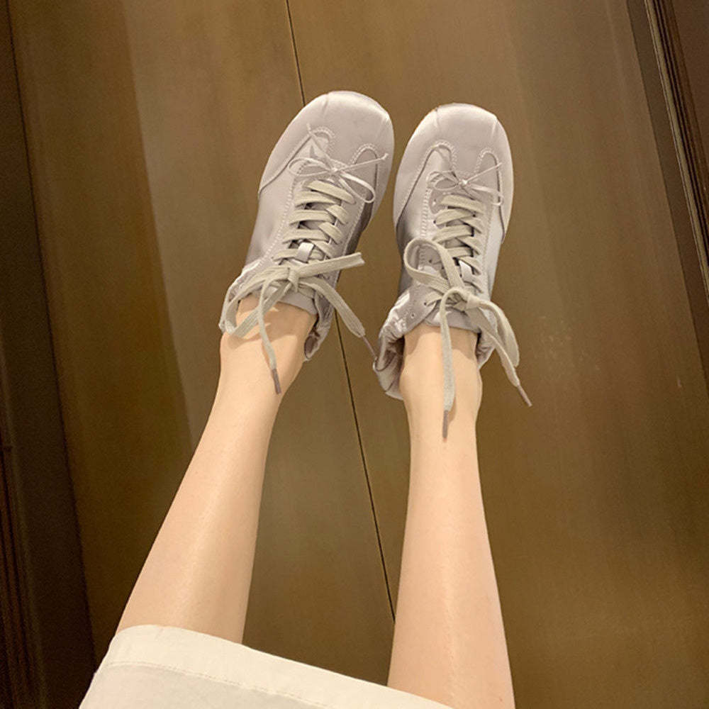 芭蕾風甜妹圓頭緞面運動板鞋蝴蝶結休閒德訓鞋女