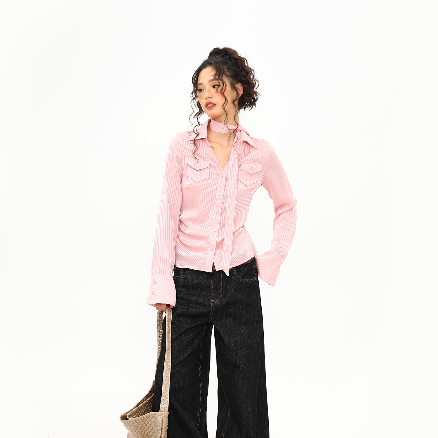 粉色綢緞條紋顯瘦掐腰長袖襯衫女辣妹甜酷飄帶設計感上衣