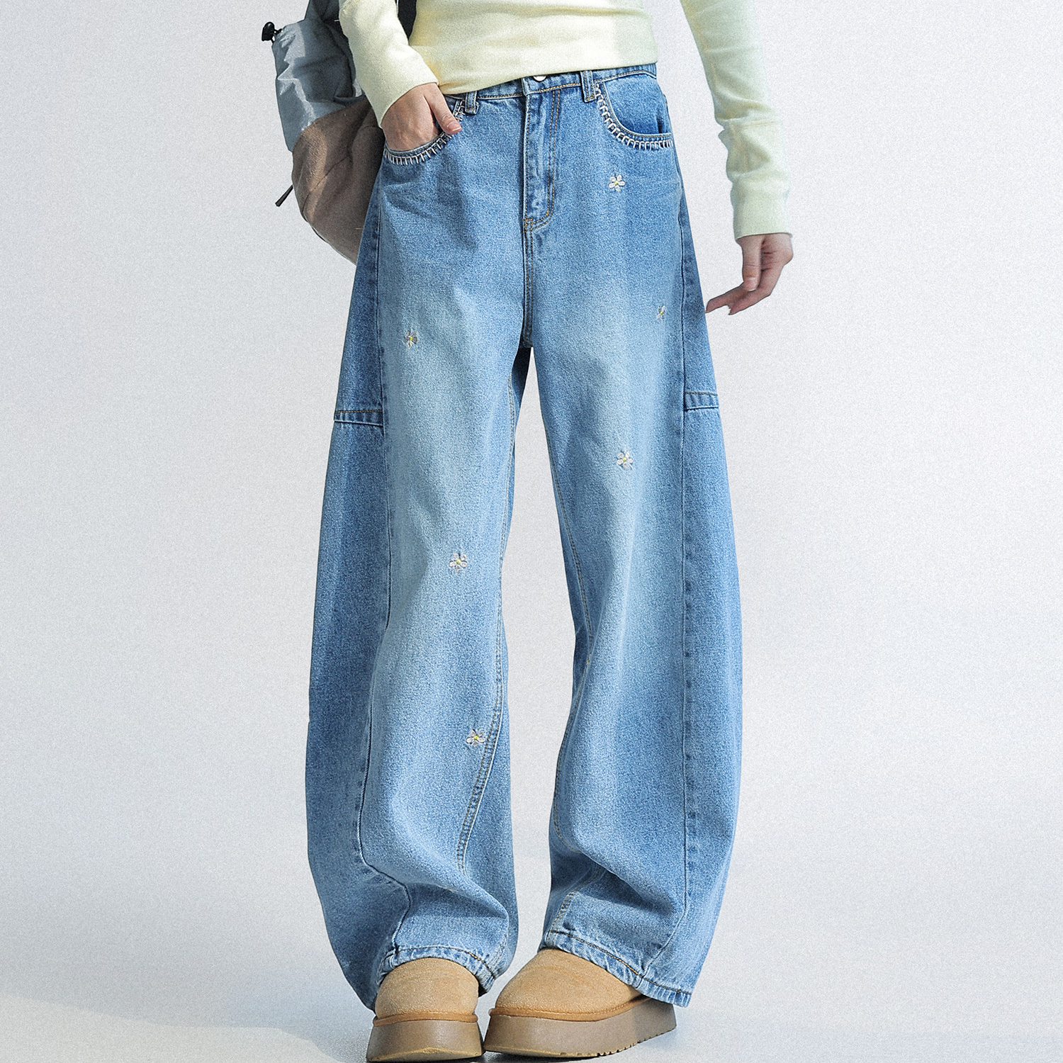 春夏新款花朵刺繡牛仔褲女闊腿寬鬆顯瘦褲子彎刀褲