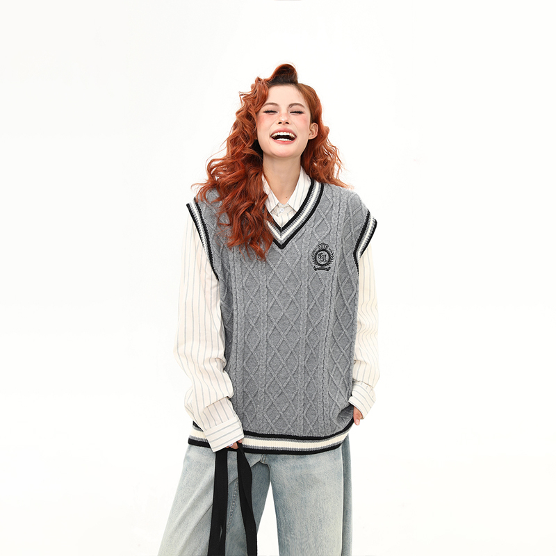 美式復古學院風刺繡美拉德馬甲背心毛衣女秋冬寬鬆針織衫