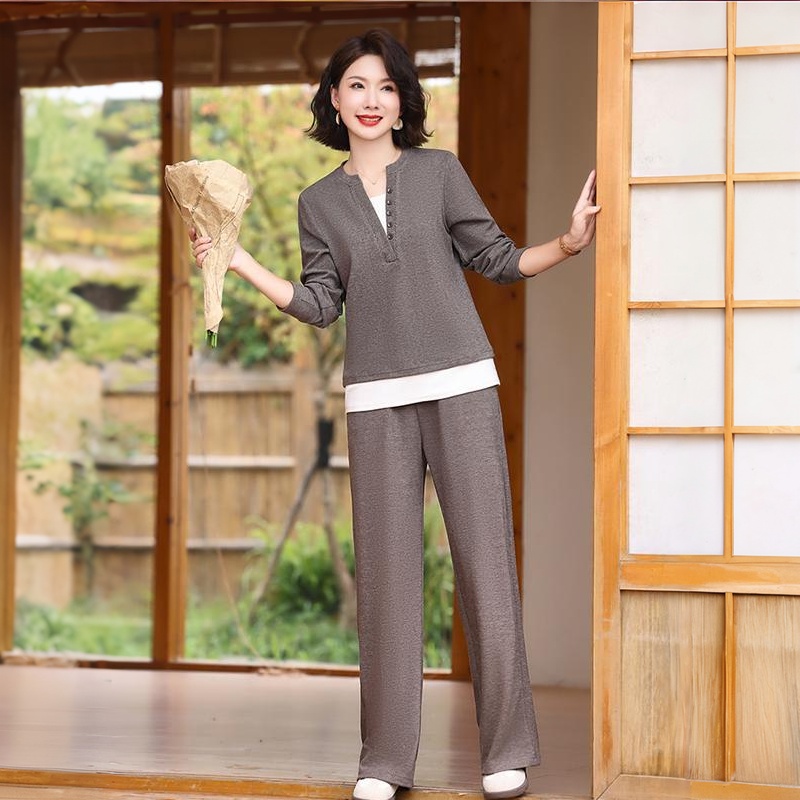 秋裝2026新款洋氣運動服套裝中老年女時尚衛衣休閒减齡兩件套