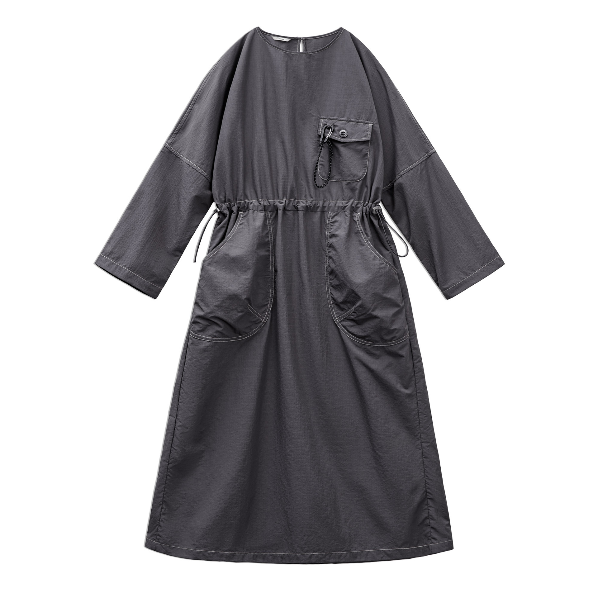 落肩薄款寬鬆中袖七分長袖裙子山系工裝風收腰連衣裙女士早秋