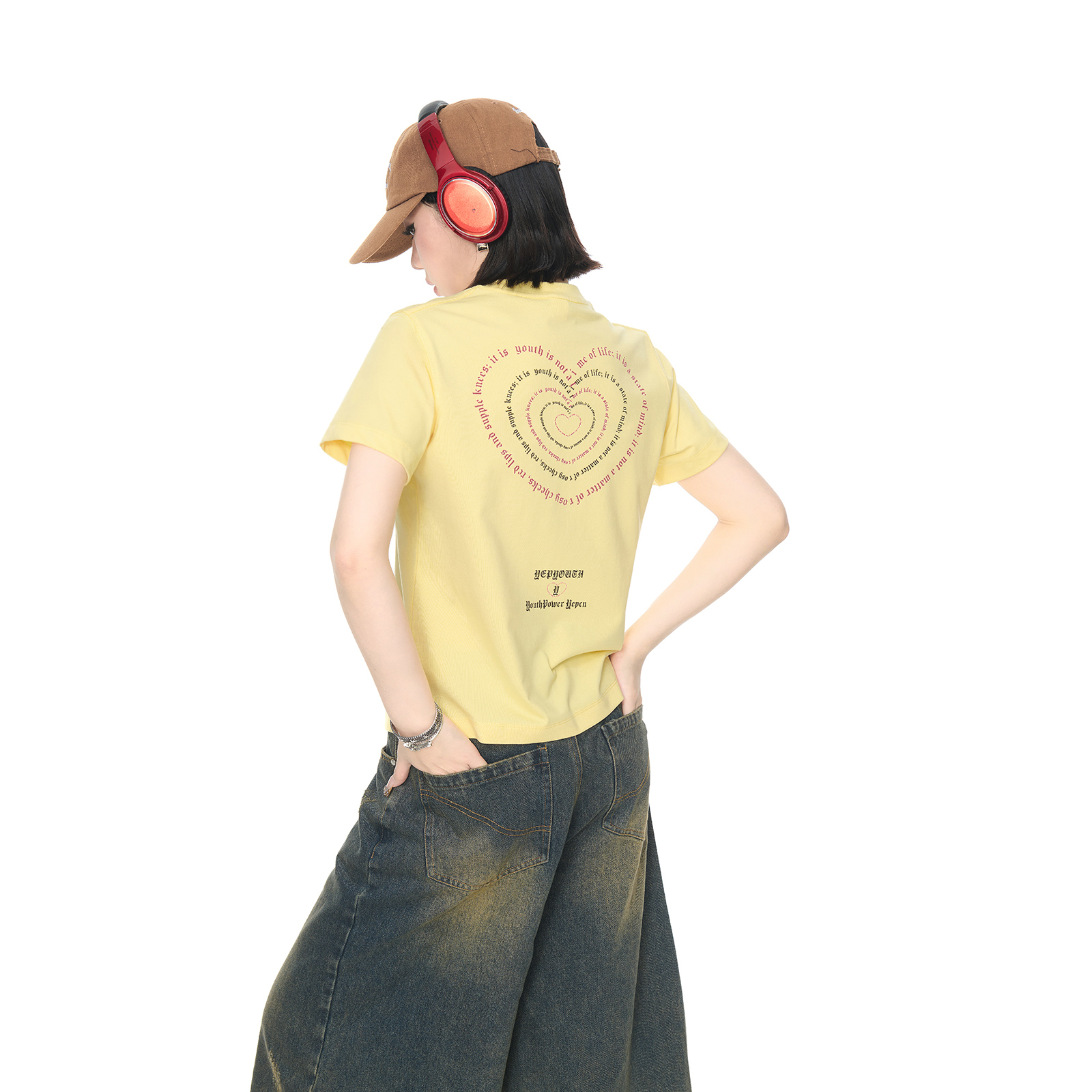 2025新款正肩短袖T恤女夏季潮牌心形印花街頭風潮流短款半袖上衣