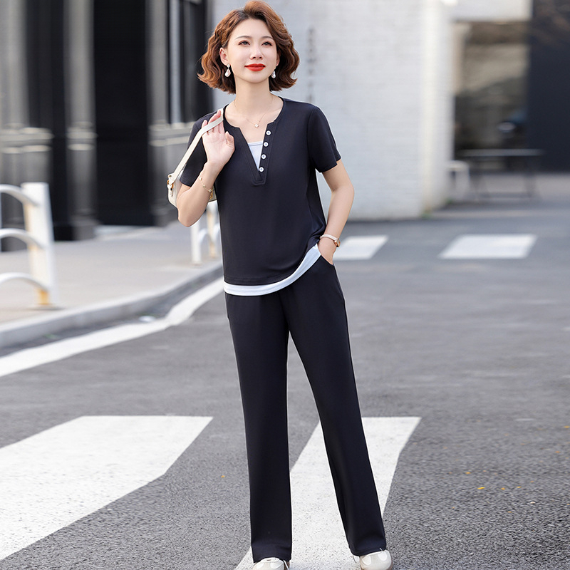 休閒薄款上衣中年女裝夏裝2026新款中老年夏季短袖運動服套裝
