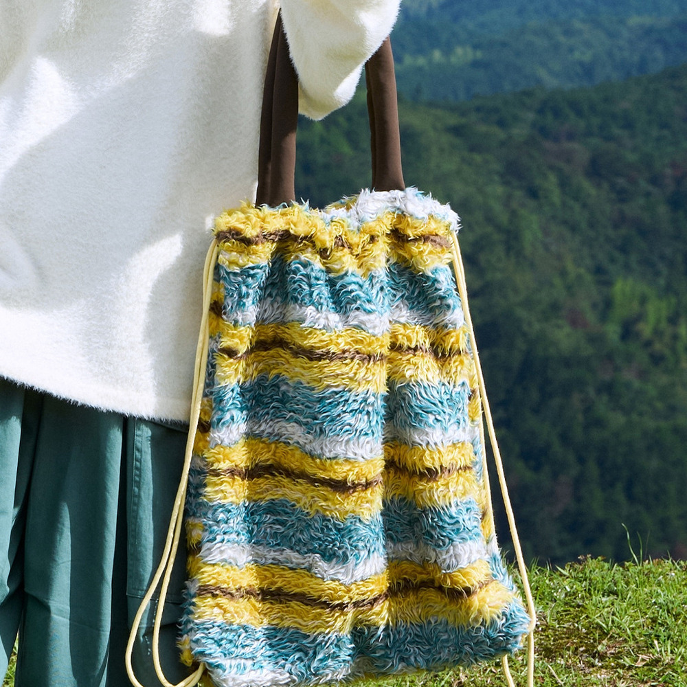 日系彩色條紋撞色短毛提花束口單雙肩包