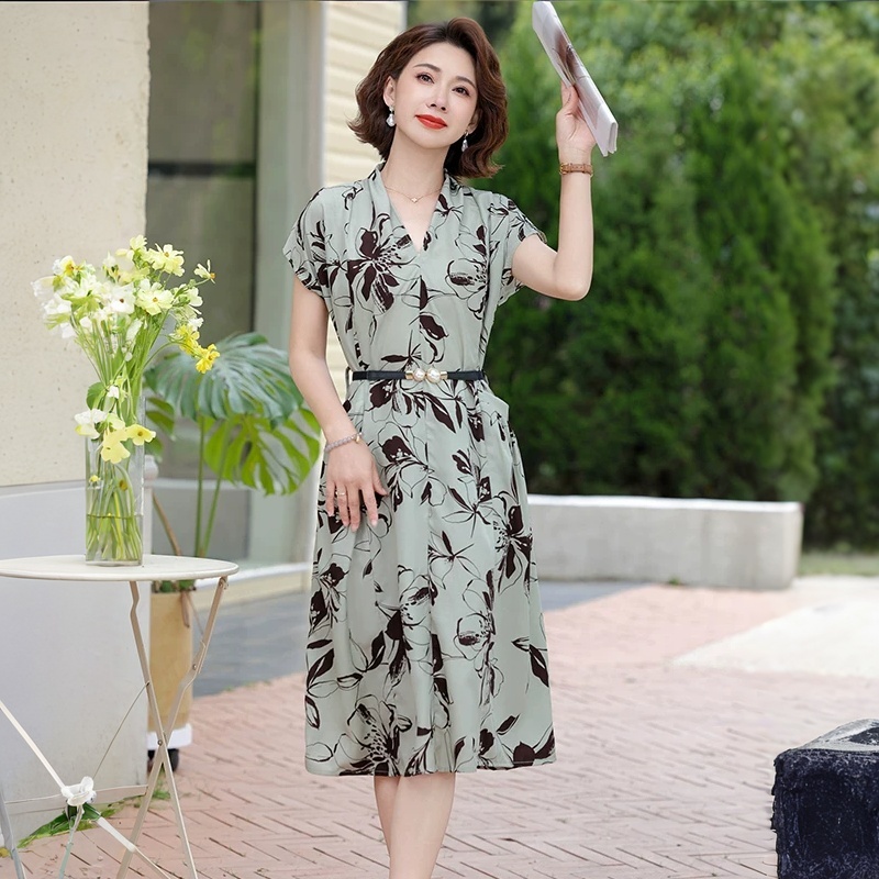 夏裝時尚連衣裙2026新款洋氣質中老年女裝收腰長裙子衣服