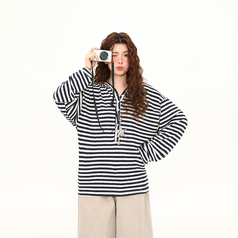 春夏新款美式運動風條紋連帽輕薄長袖T恤女寬鬆防曬罩衫