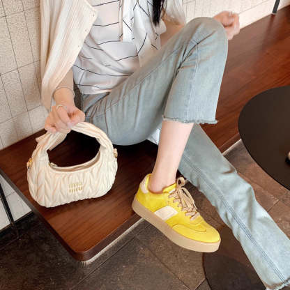 經典圓頭厚底拼色板鞋馬皮牛絨休閒德訓鞋女春秋