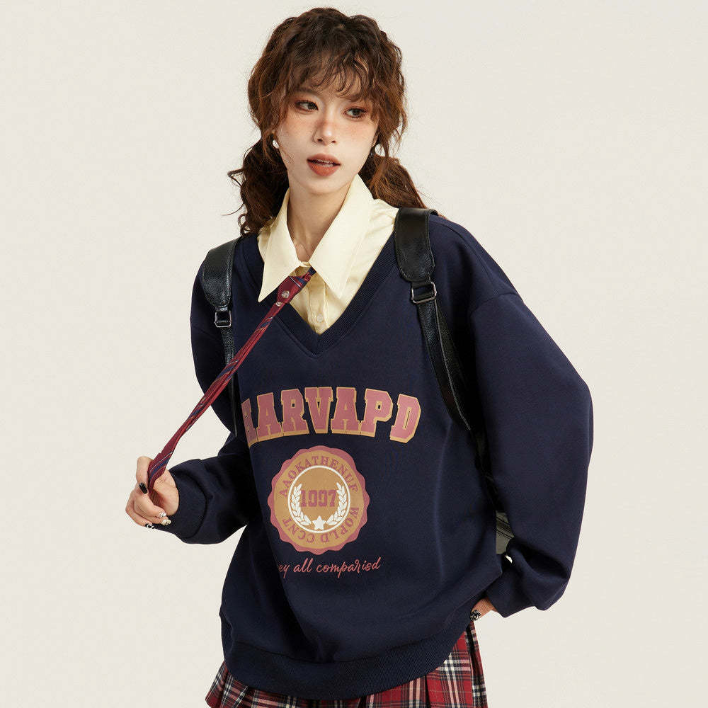 美式復古假兩件v領無帽套頭衛衣女秋季秋冬學院風設計感冬季上衣