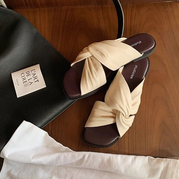 真皮新款褶皺扭結百搭方頭平底雲朵半拖鞋女涼拖春夏外穿